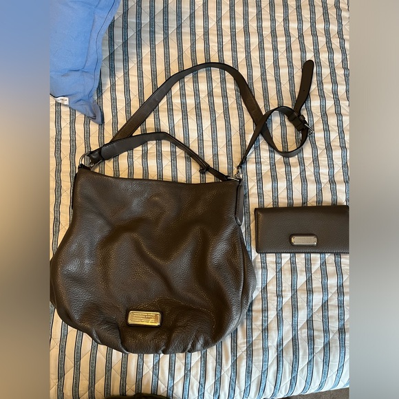 Marc by Marc Jacobs, gray leather hobo bag with matching wallet